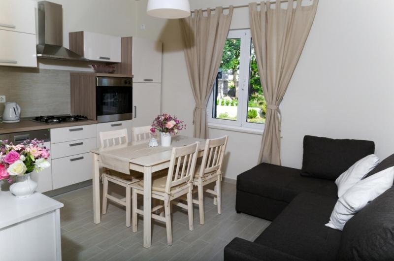 Apartments Villa Lucy ツァヴタット エクステリア 写真